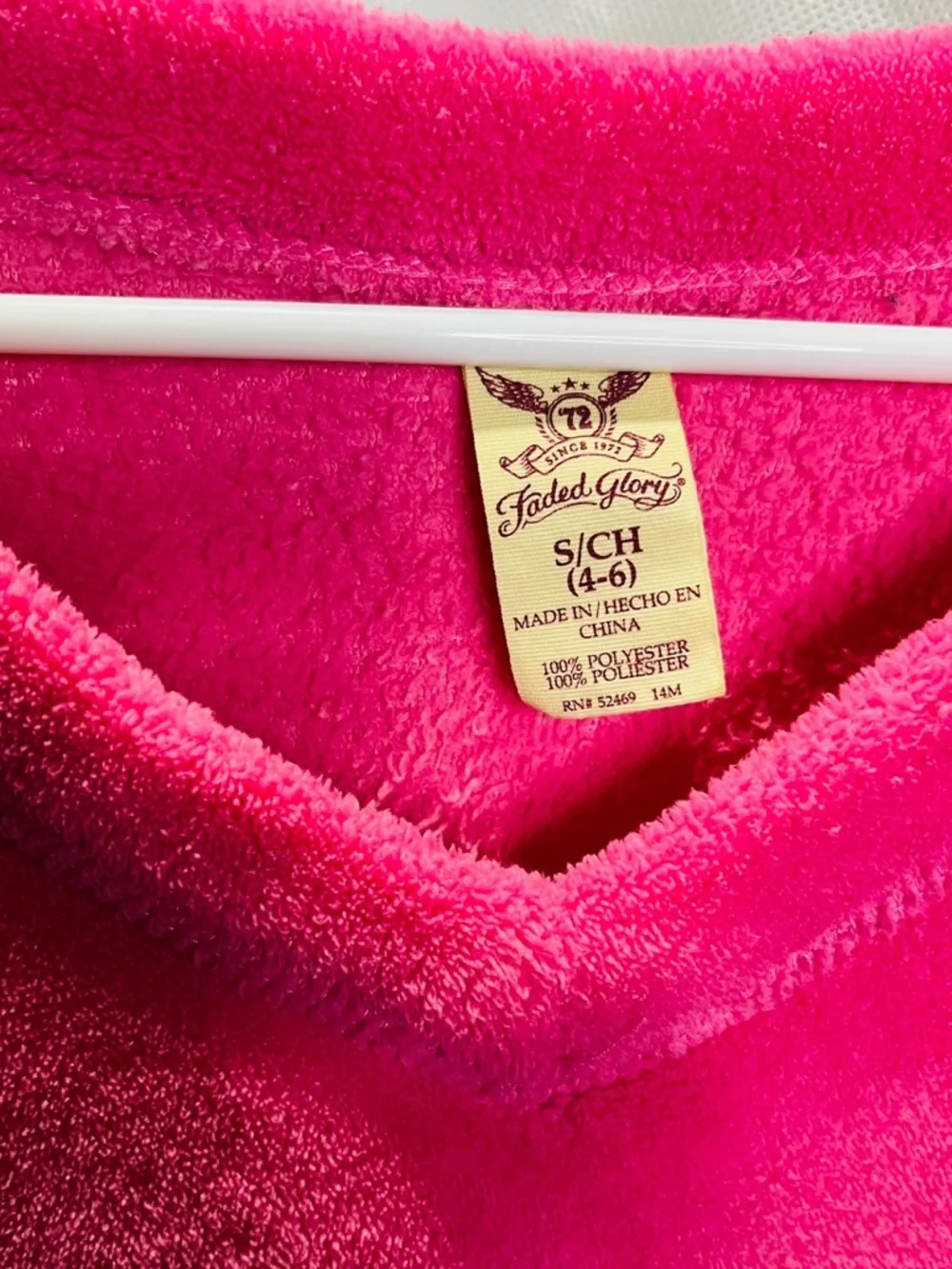 Faded Glory Girls Hot Pink V-Neck Plush Pullover